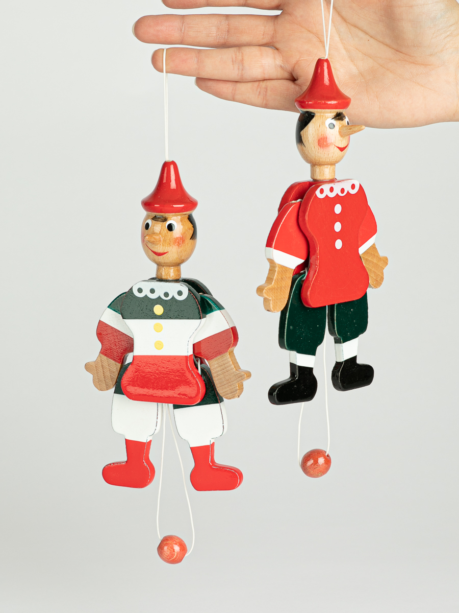 Marionnette plate en bois Pinocchio, Mastro Geppetto en vente B2B